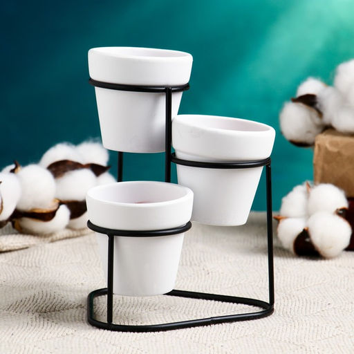 Набор кашпо для цветов «Трио», керамика, на подставке, белый, 3 шт.