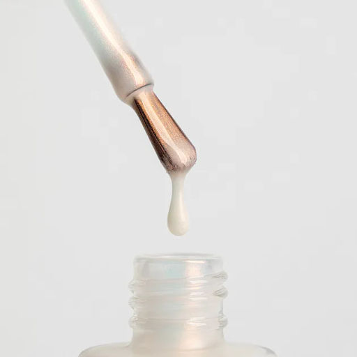 Лак для ногтей Укрепляющий Cover Shine №7