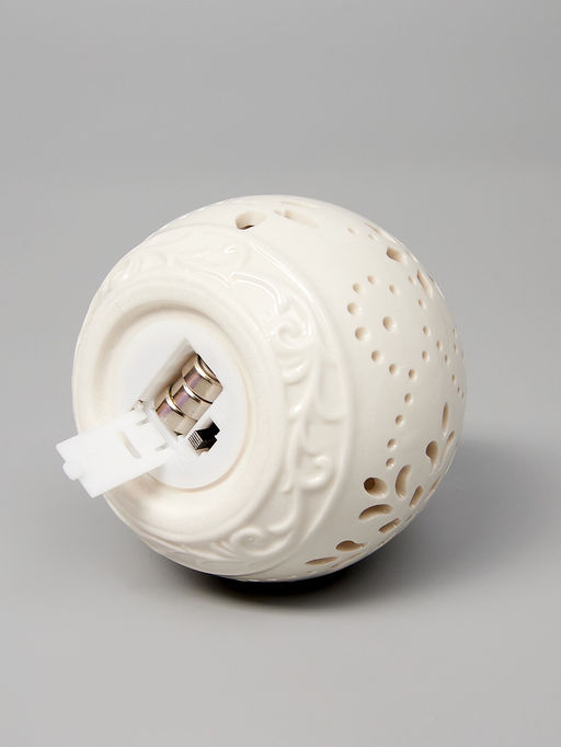 Ёлочный шар с подсветкой Вьюга, 108.88.8 см, 1 LED, от батареек LR443, керамика, свечение тёплое белое - Luazon lighting фото 4