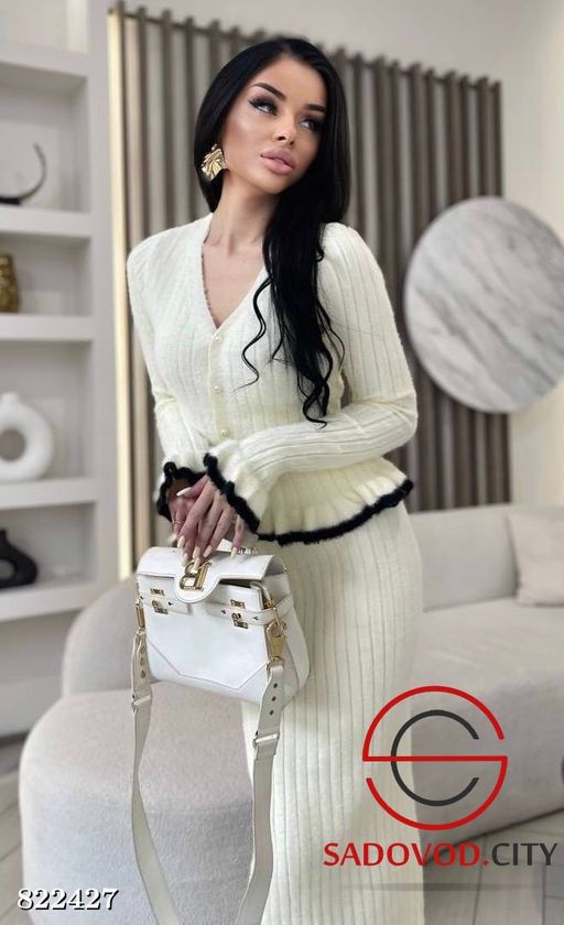 Костюм женский из альпаки