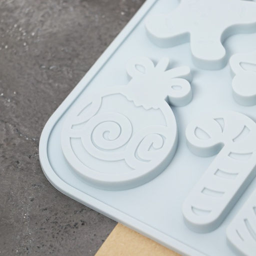 Форма для шоколада Доляна Новый год, силикон, 18.5?12.8?0.5 см, 8 ячеек, серая