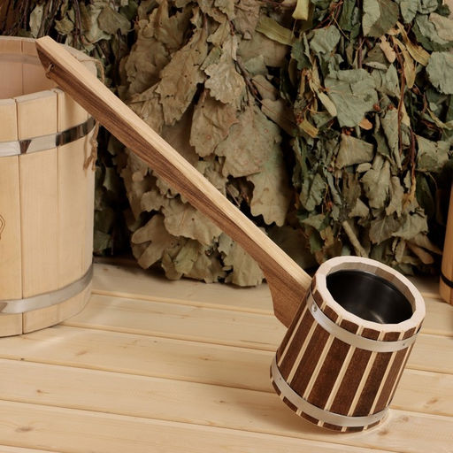 Ковш - черпак для бани и сауны «Добрыня», 500 мл, липа, нержавеющие вставка и обруч, 54 см, «Добропаровъ»