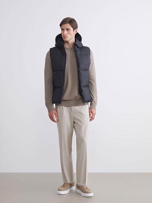 Standart Kal?p Kap??onlu Erkek ?i?me Yelek