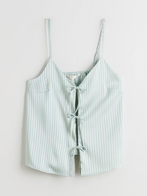 V Yaka ?izgili Ask?l? Kad?n ?ortlu Pijama Tak?m?