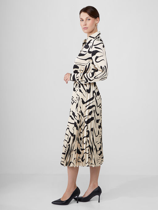 Платье из принтованной атласной ткани