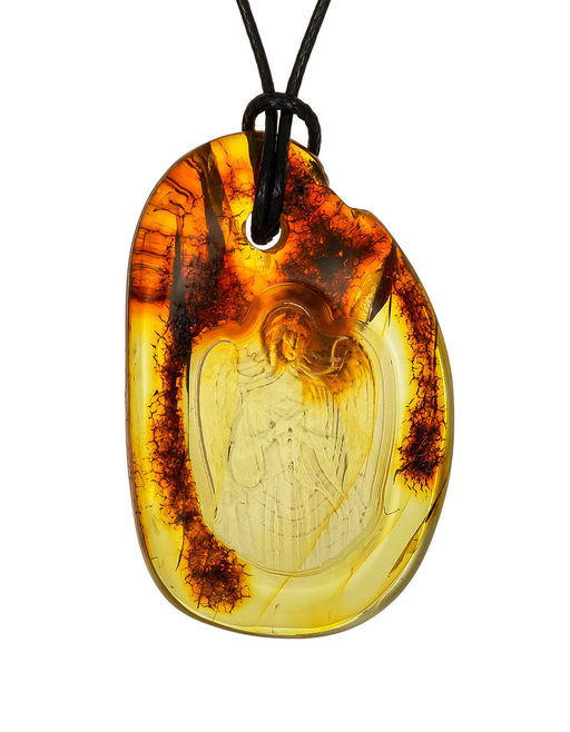 Подвеска из натурального цельного янтаря с резьбой Ангел-Хранитель