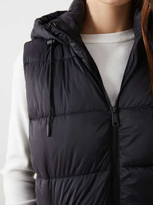 Kap??onlu Kad?n ?i?me Yelek