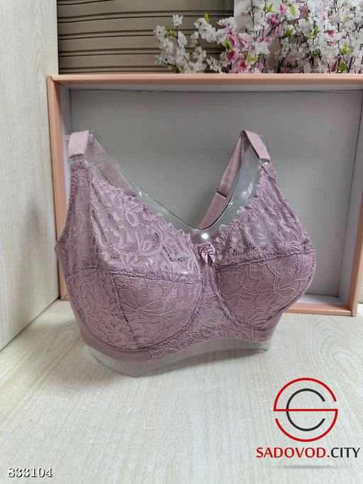 Бюстгальтер с тонким поролоном на косточках