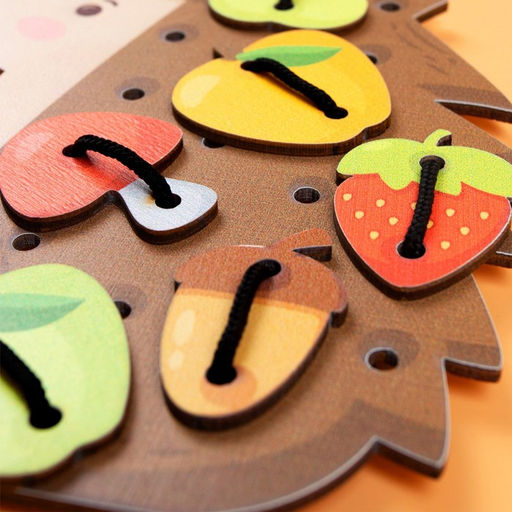 Шнуровка «Ёжик на полянке»