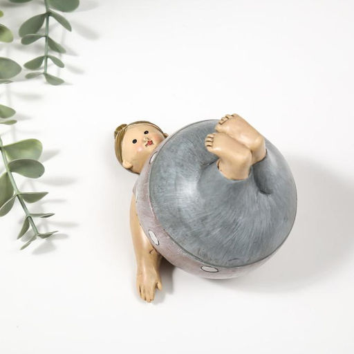 Фигурка полистоун «Пышечка: упражение берёзка», 10.5×11×11.5 см