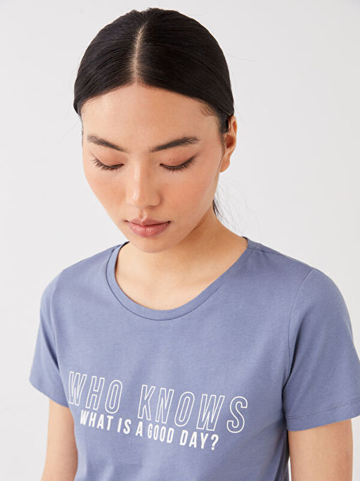 Bisiklet Yaka Bask?l? K?sa Kollu Kad?n Ti??rt