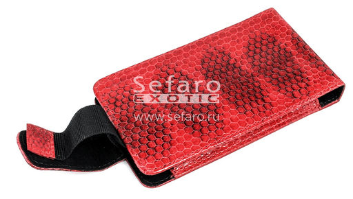 Чехол для смартфона из морской змеи