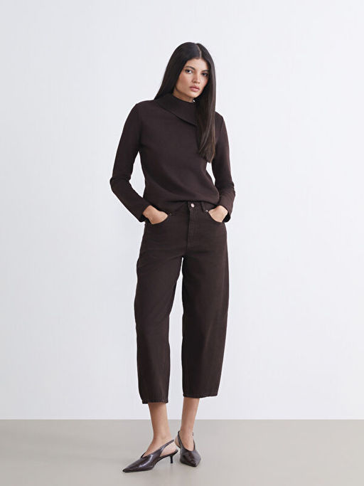 Asimetrik Dik Yaka Kad?n Triko Kazak