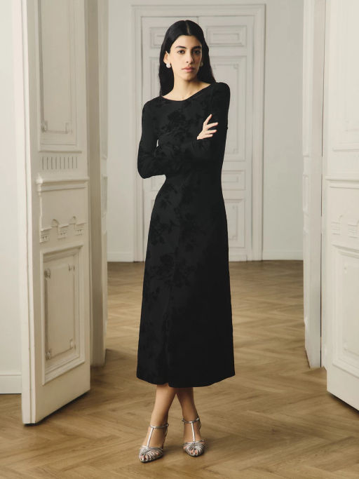 Трикотажное платье приталенного силуэта / Zarina