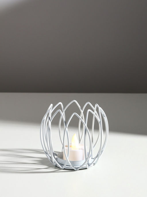 Металлический подсвечник на 1 свечу Цветок Магнолии, белый, d=5 см, 10.5?10.5?9 см