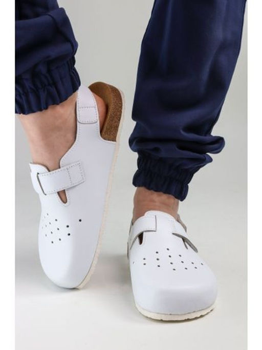 12 | Brankos Мужские медицинские сабо кожаные (белый перфорация) - Milka shoes&more фото 16