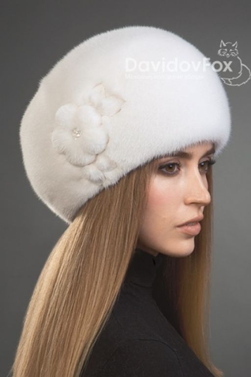 Берет норка белая