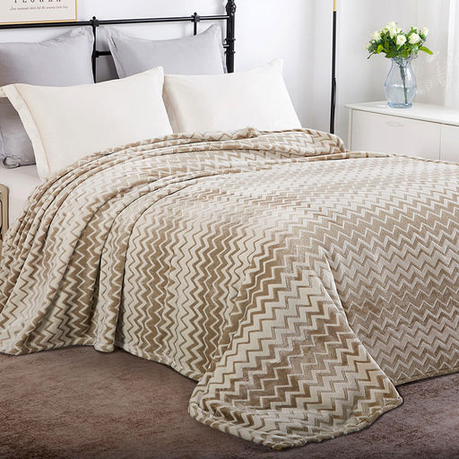 Плед/покрывало 100х150см "Гирвас", велсофт "Volna" набивной, тиснение зигзаг, полиэстер 100%, плотность 270г/м2, упаковка: 16х33см пояс бумажный, "Домашняя мода" (Россия)