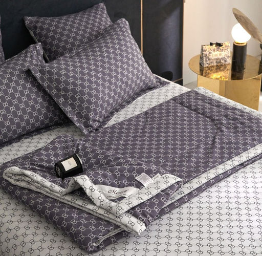 Одеяло MENCY Двухстороннее с простыней на резинке и наволочками ODMENDR005