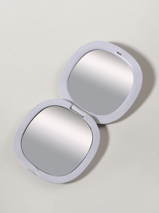 Зеркало складное «Флаконы», 7.5×7.5 см, с увеличением х2, нежно-розовое