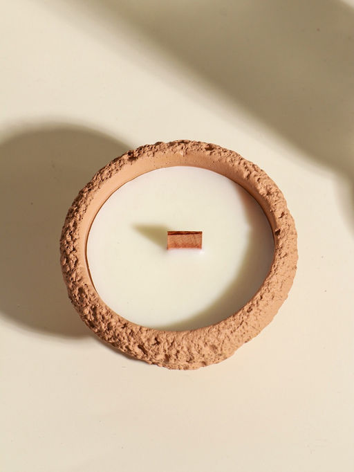 Свеча в вулканическом подсвечнике "Чаша" деревянный фитиль, персиковая 9,3х9,3х5,5 см