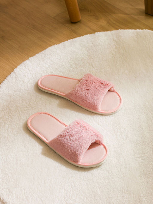 D?z Pel?? Kad?n Ev Terli?i