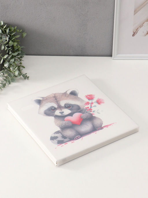 Фотоальбом магнитный на 20 листов Енотик с сердечком, кожзам, в коробке, 2.6?32?33.5 см