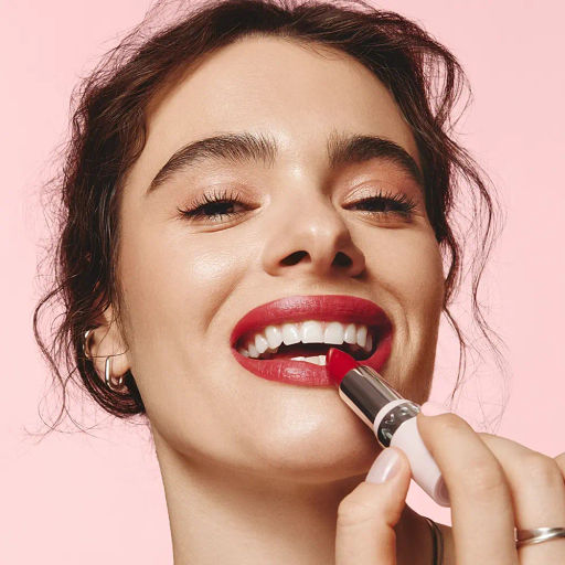 Глянцевая губная помада «СуперУвлажнение» Make up + Care