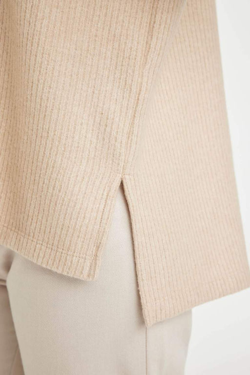 Женский простой свитшот свободного покроя с круглым вырезом в рубчик на бретельках с боковыми разрезами - Defacto фото 6