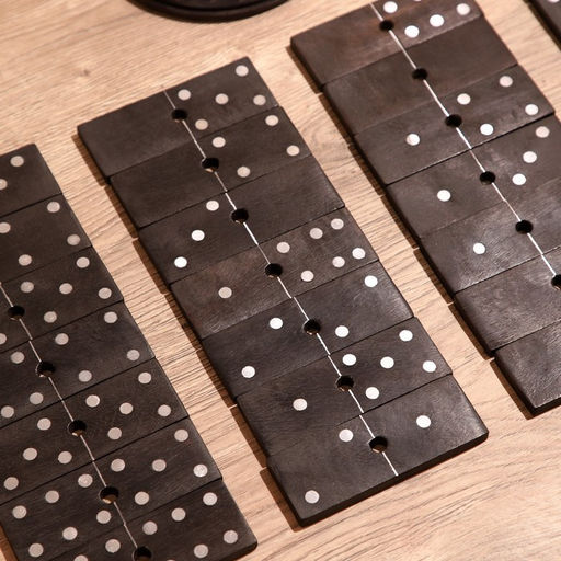 Игра настольная «Домино», 14×14×30 см, манговое дерево