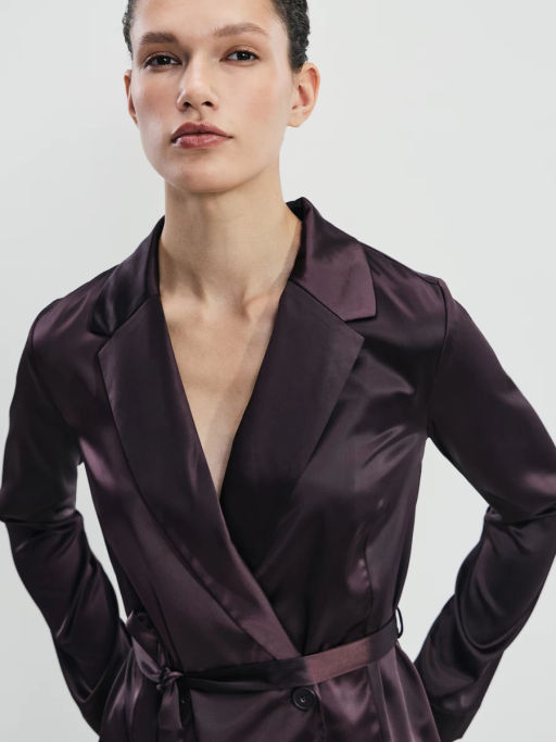 Атласная блузка с отложным воротником и поясом / Zarina