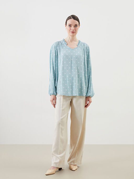 V Yaka Desenli Kad?n Bluz