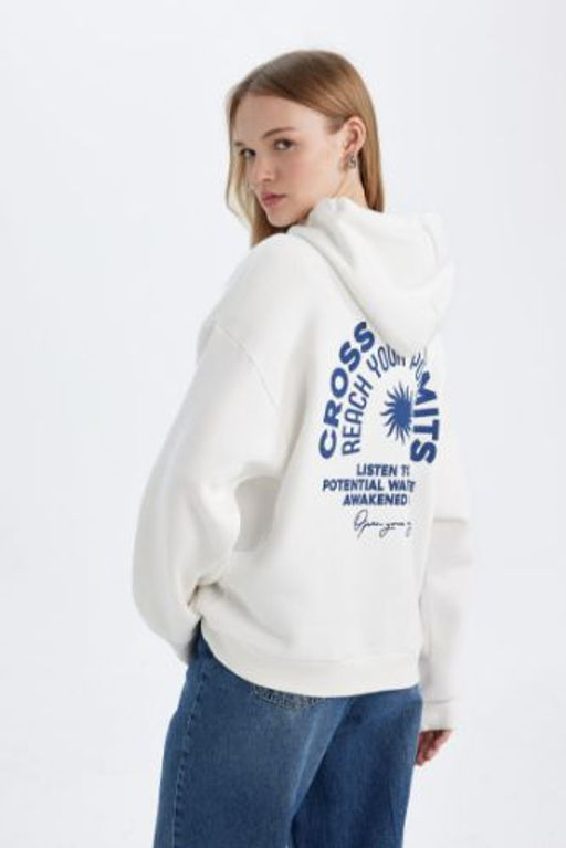 Oversize Genis Kal?p Kapusonlu S?rt Bask?l? Kal?n Beyaz Sweatshirt