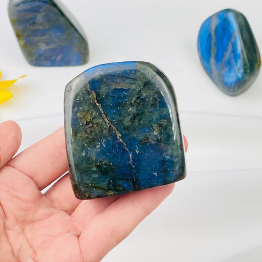 Срез (экран) из камня Лабрадор полированный в ассортименте