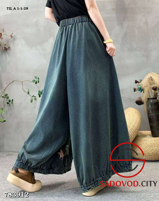 Женские джинсы широкие с вышивкой - Bruno фото 2