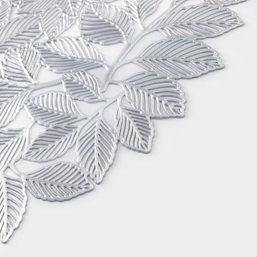 Цена за 12 шт. Салфетка сервировочная на стол Доляна Листья, ПВХ, 3838 см, цвет серебро  фото 4