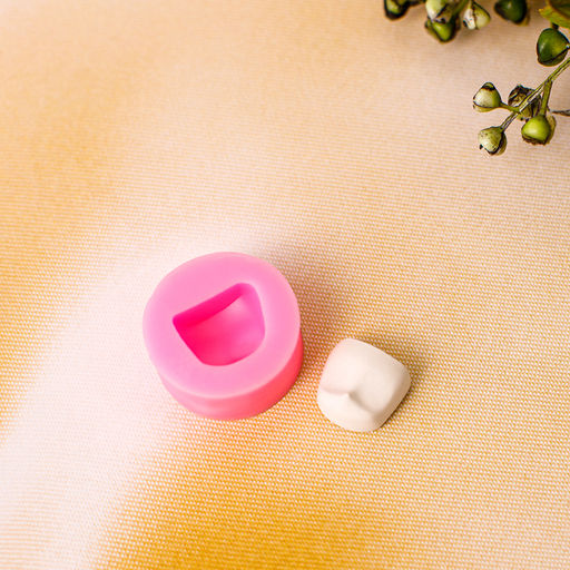 Цена за 2 шт. Молд силиконовый «Лик»