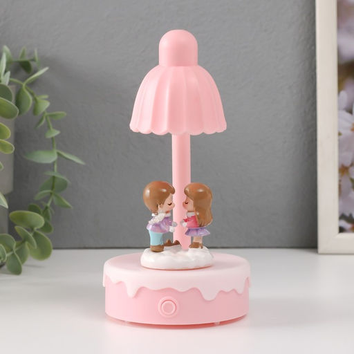 Фигурка светящаяся Парочка малышей тянутся друг к другу, 8?8?16 см, МИКС