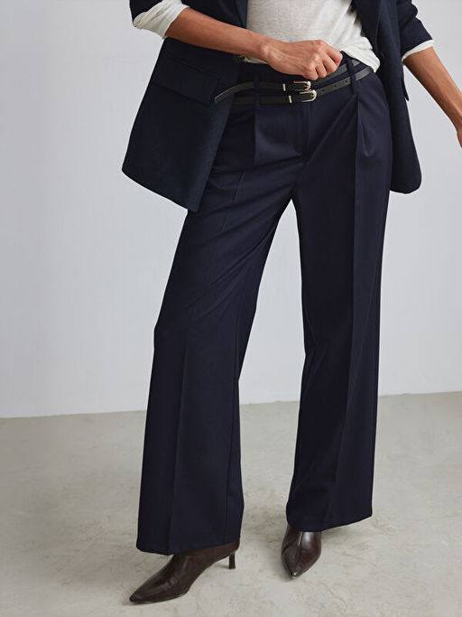 Beli Kemerli Geni? Pa?a Kad?n Pileli Pantolon