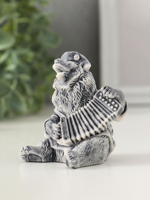 Сувенир "Медведь играет на гармошке" 6,3 см