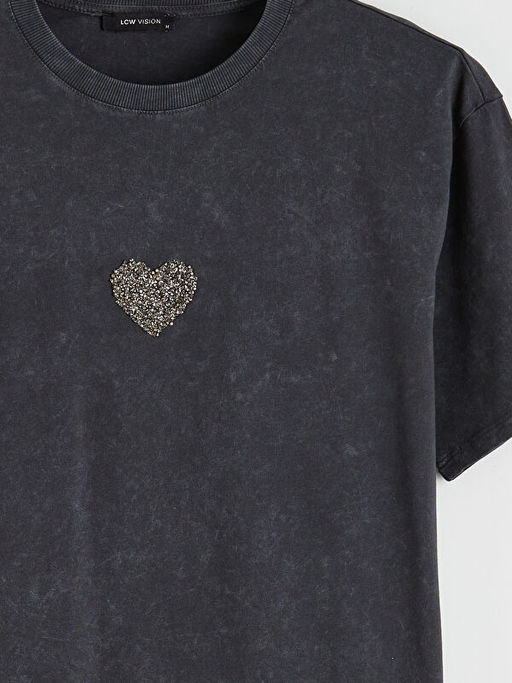 Kalp ??lemeli Oversize Kad?n Ti??rt