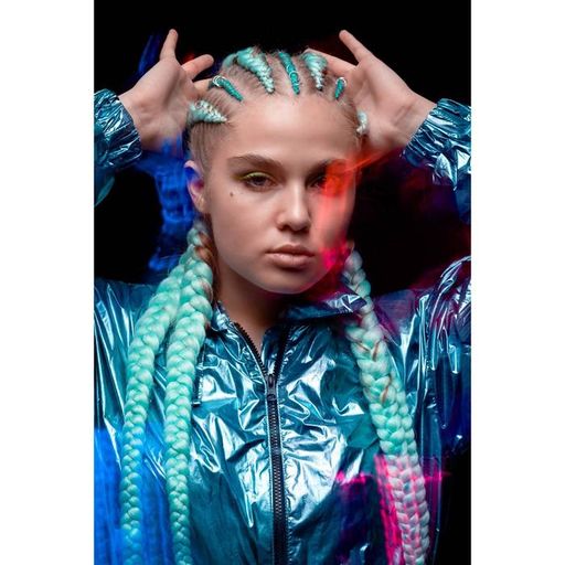 ZUMBA Канекалон однотонный, гофрированный, 60 см, 100 гр, цвет небесный(#AY33) - Queen fair фото 4