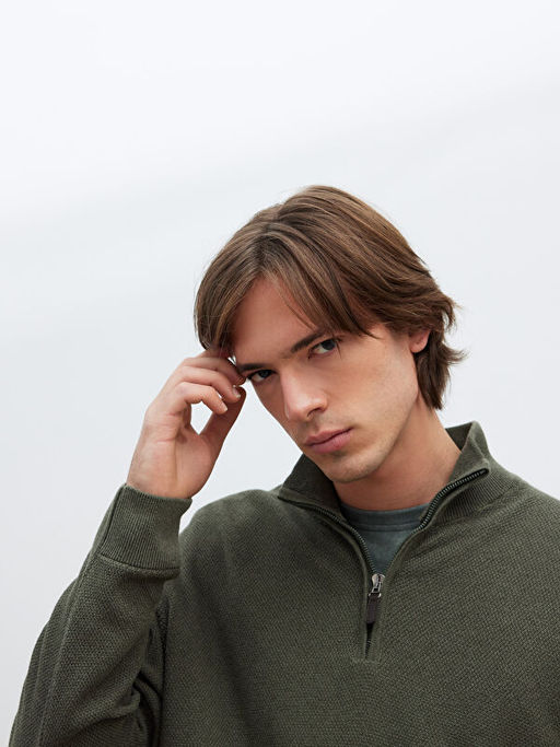 Dik Yaka Erkek Triko Kazak