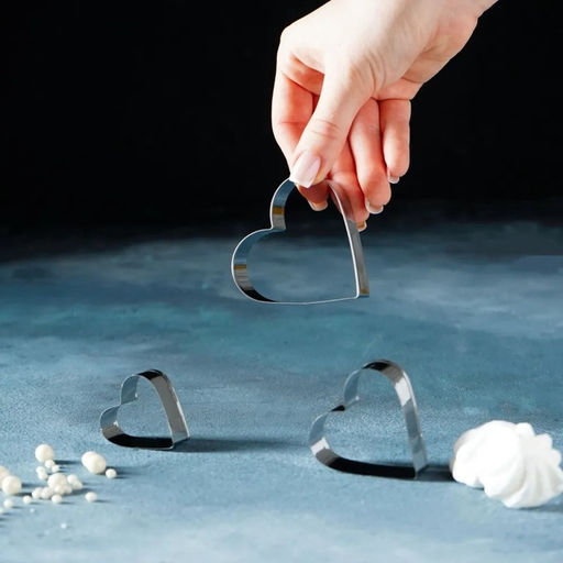 Формы для печенья Доляна Сердце, звёздочка, набор 6 шт., 7?13?1.5 см, металл, серебристые