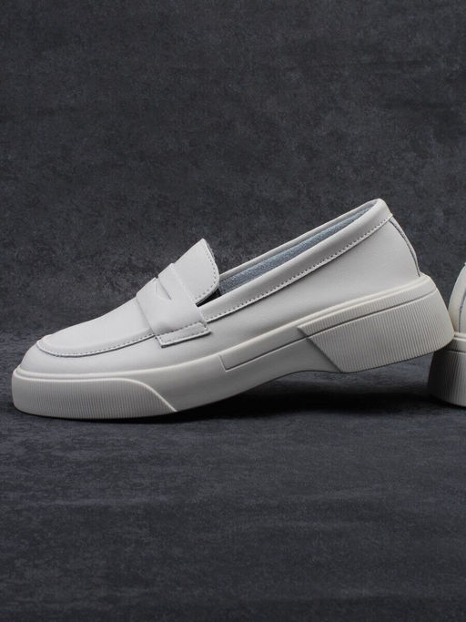 03-YD122-2 LT. BEIGE Лоферы женские (натуральная кожа)