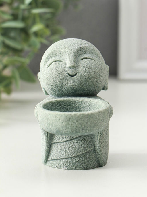 Подсвечник на 1 свечу песчаник «Маленький монах», d=4 см, 6×9×8.5 см