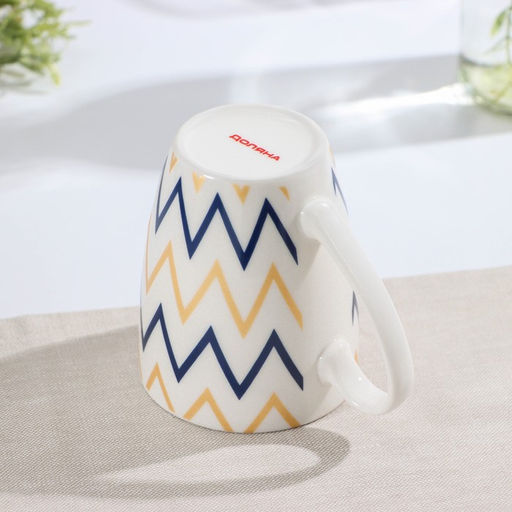 Кружка фарфоровая Доляна Золотой зигзаг, 350 мл, цвет белый  фото 3