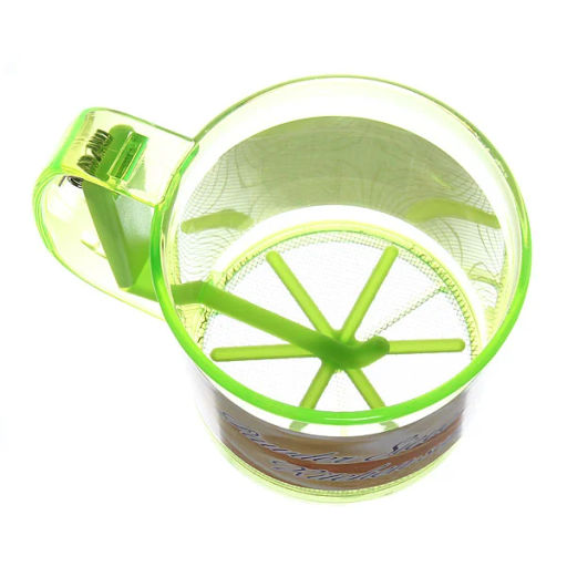 Цена за 2 шт. Кружка-сито пластиковая 10,5 см