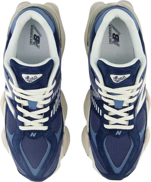 Кроссовки взрослые