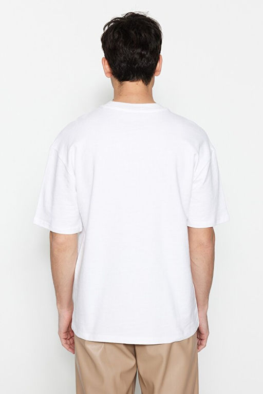 Beyaz Oversize %100 Pamuklu Etiketli Dokulu Basic Kal_n Tok T-Shirt TMNSS23TS00074 - Trendyolmilla фото 2